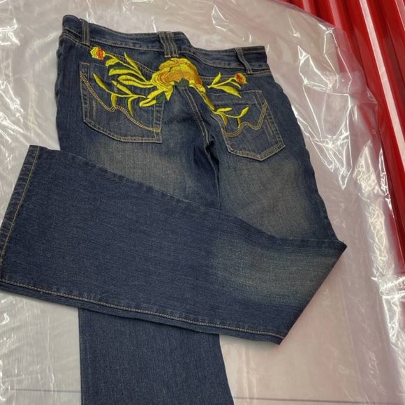 New People4Peace New Low Rise Boot Cut Size 31 - Picture 1 of 13